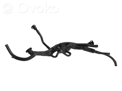 Caurulīte (-es) / šļūtene (-es)