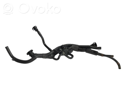 Caurulīte (-es) / šļūtene (-es)