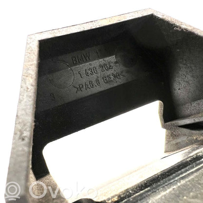 Radiator(s) holder/bracket