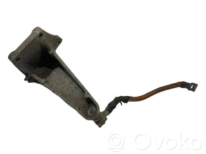 Dzinēja nostiprināšanas stiprinājums-kronšteins