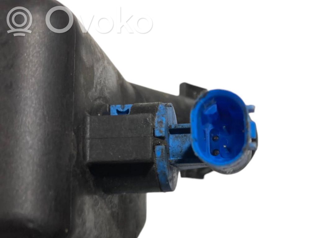 Dzesēšanas šķidruma izplešanās tvertne