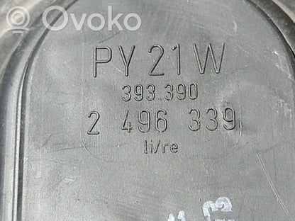 Aizmugurējais lukturis virsbūvē