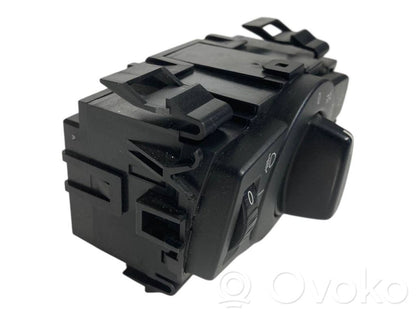 Headlight switch