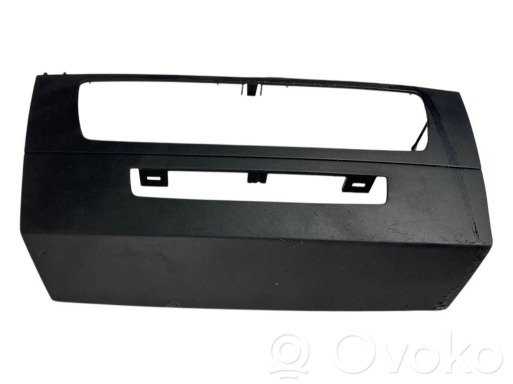 Klimata kontrole / mazā radiatora vadības dekoratīvā apdare