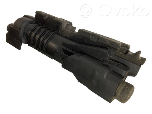 Держатель/кронштейн радиатора(ов)