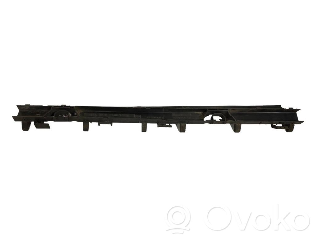 Radiator(s) holder/bracket