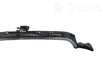 Rear bumper mounting bracket