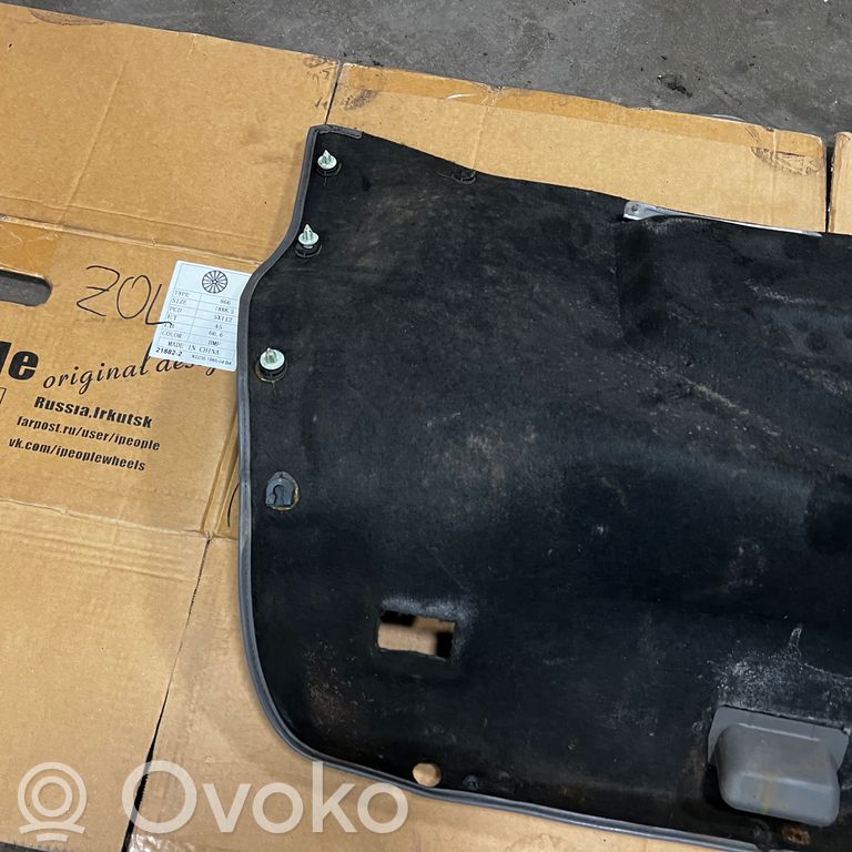 Декоративная накладка на крышку багажника (комплект)