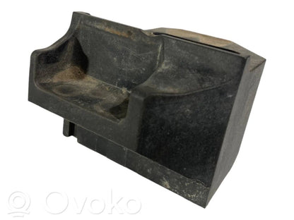 Radiator(s) holder/bracket
