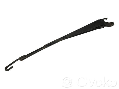 Rear window wiper arm