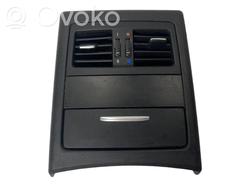 Задняя воздухо-вентиляционная решетка