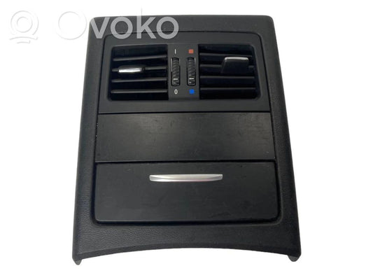 Задняя воздухо-вентиляционная решетка