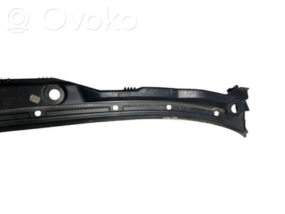 Stikla tīrītāja slotiņas