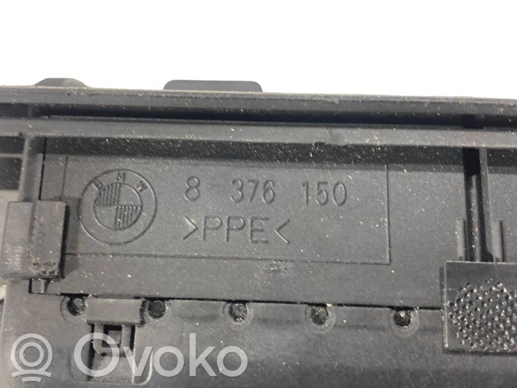 Задняя воздухо-вентиляционная решетка