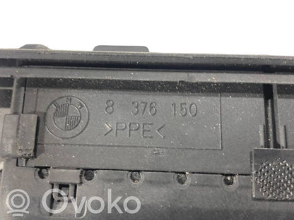 Задняя воздухо-вентиляционная решетка