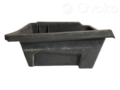 Mantu nodalījums stumbrs