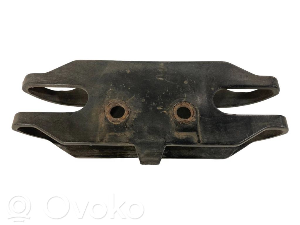 Кронштейн крепления заднего бампера