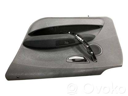 Priekšējo durvju apdare