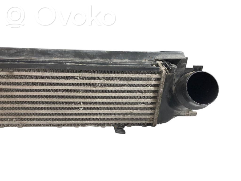 Starpdzesētāja radiators
