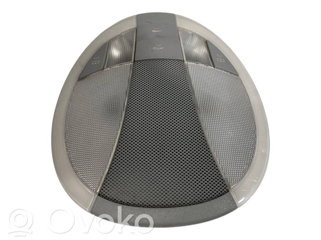 Aizmugurējo vietu apgaismojums