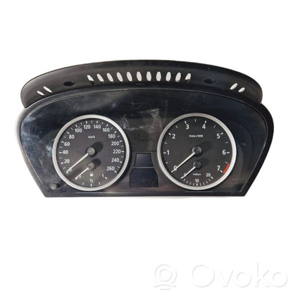 Speedometer (in the instrument panel)