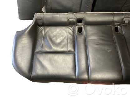 Aizmugurējais sēdeklis