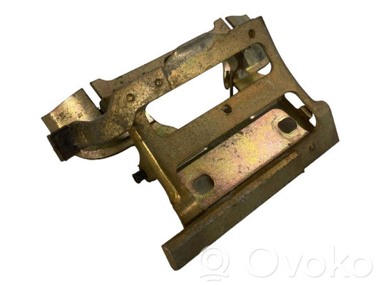 Aizmugurē turētājs / kronšteins ārējam atvēršanas rokturim