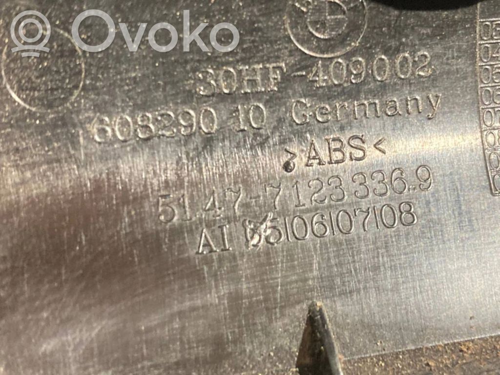 Bagāžnieka sliekšņa dekoratīvā apdare