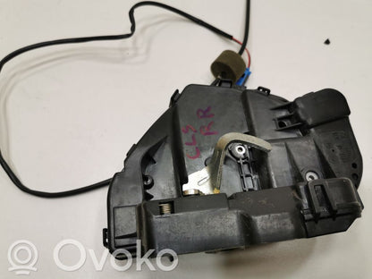 Aizmugurē slēdzene