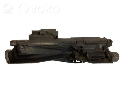 Radiatora (-u) turētājs / kronšteins