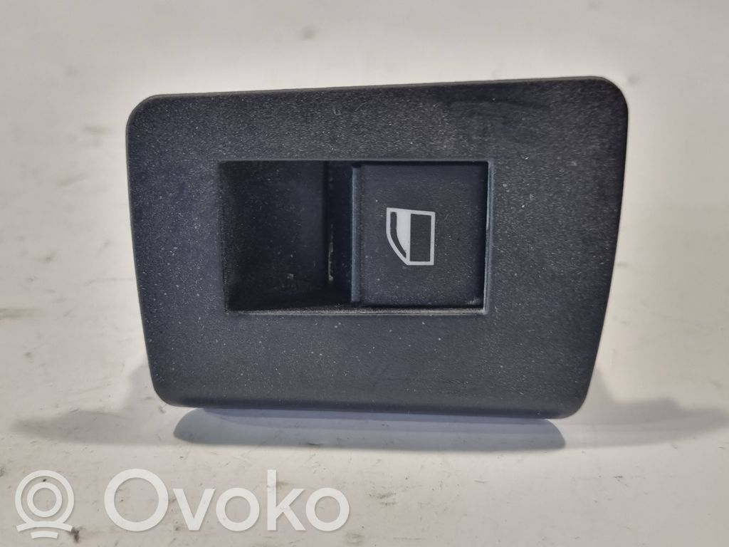 Power window switch