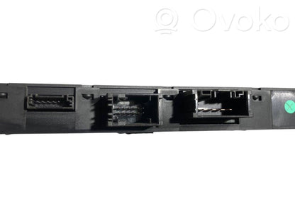 Sēdekļu apsildes slēdzis