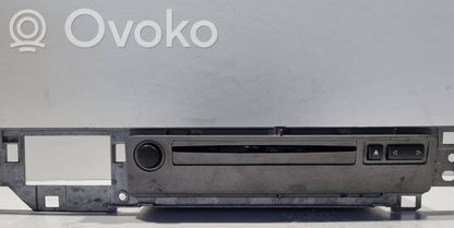 Радио / CD/DVD-плеер / навигация