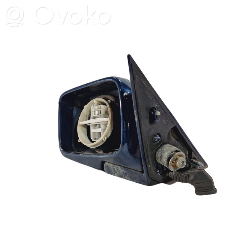 Mirror (electrically controlled)