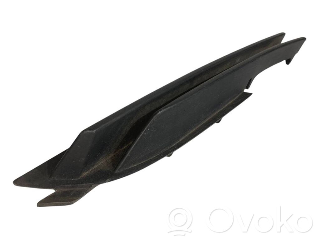 Apakšējais režģis (trīsdaļīgs)