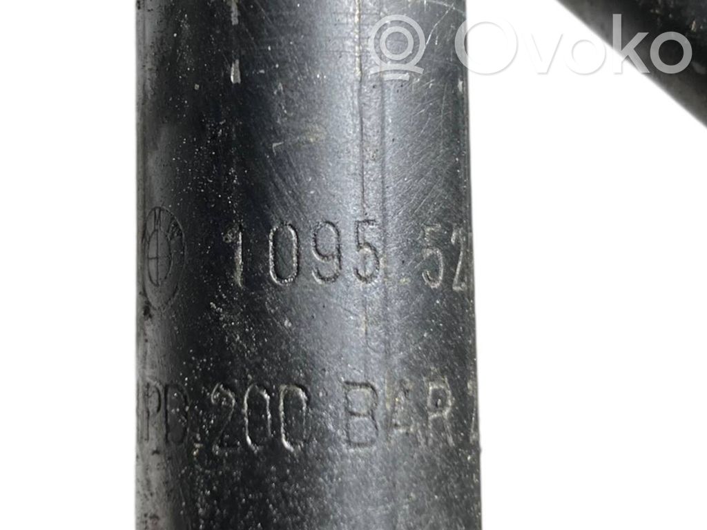 Stūres pastiprinātāja šļūtene (-es) / caurulīte (-es)