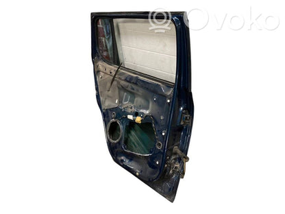 Задняя дверь