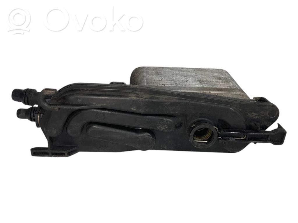 Transmisijas eļļas radiators