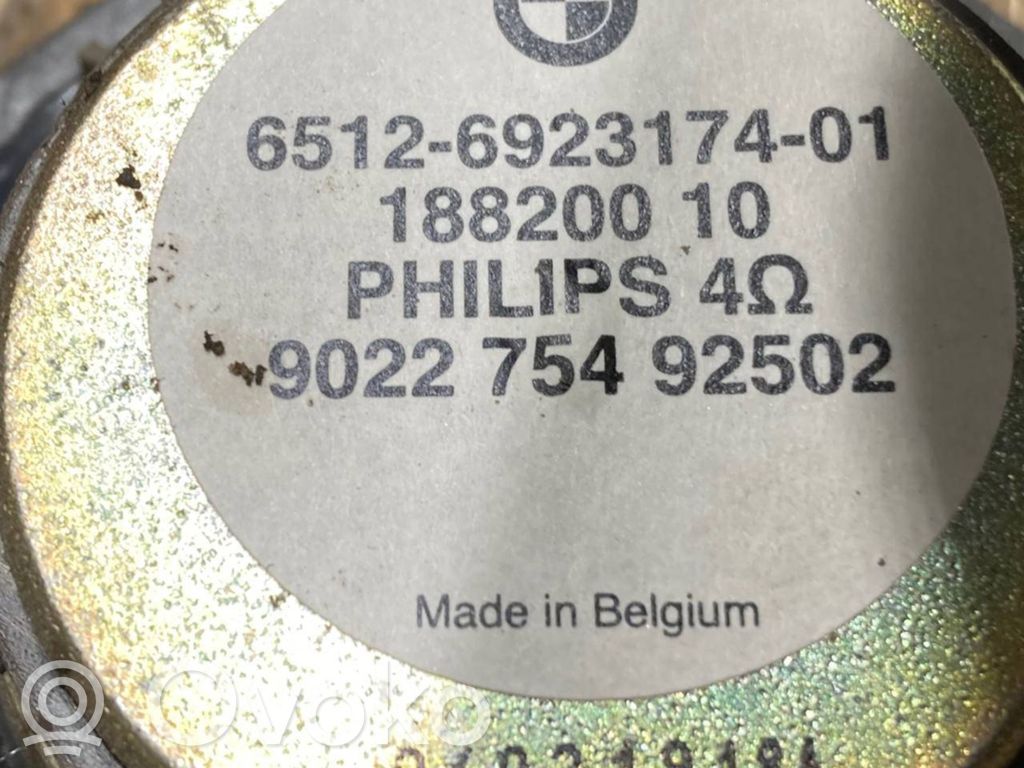 Priekšējo durvju apdare