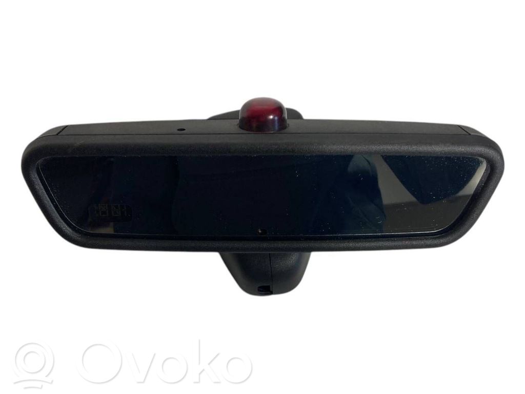 Atpakaļskata spogulis (salonā)