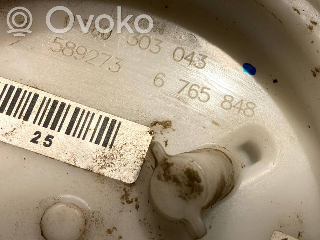 Fuel pump (in the fuel tank)