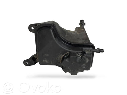 Dzesēšanas šķidruma izplešanās tvertne
