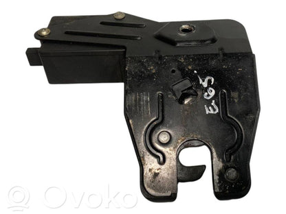 Rear cover lock