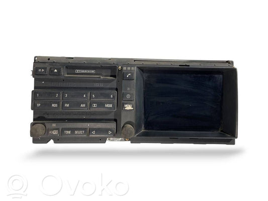 Radio / CD/DVD atskaņotājs / navigācija