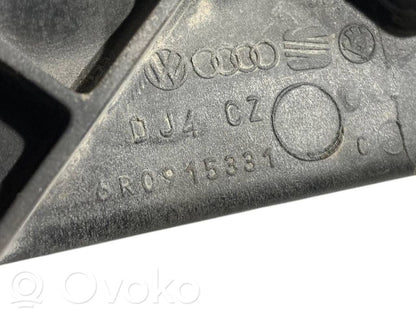 Battery mounting base