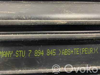 Front sill trim (inner)