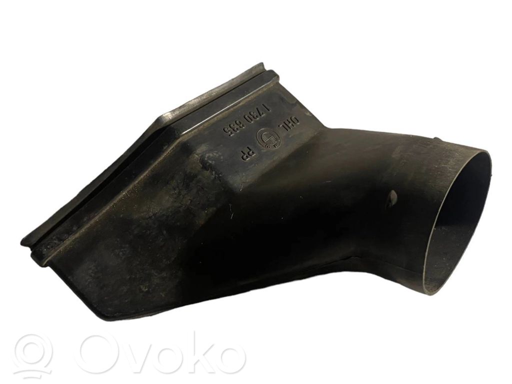 Air intake duct details