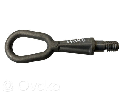 Буксировочный крюк