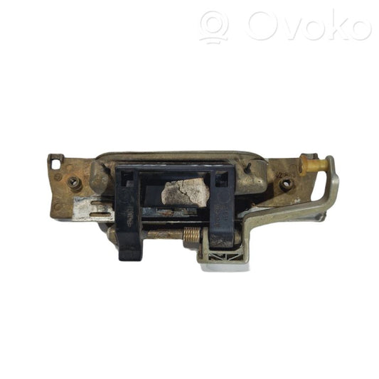 Внешняя ручка открывания