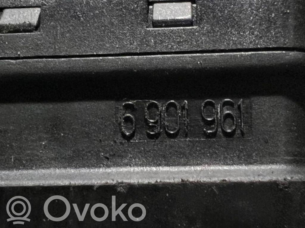 Aizdedzes slēdža kontakti